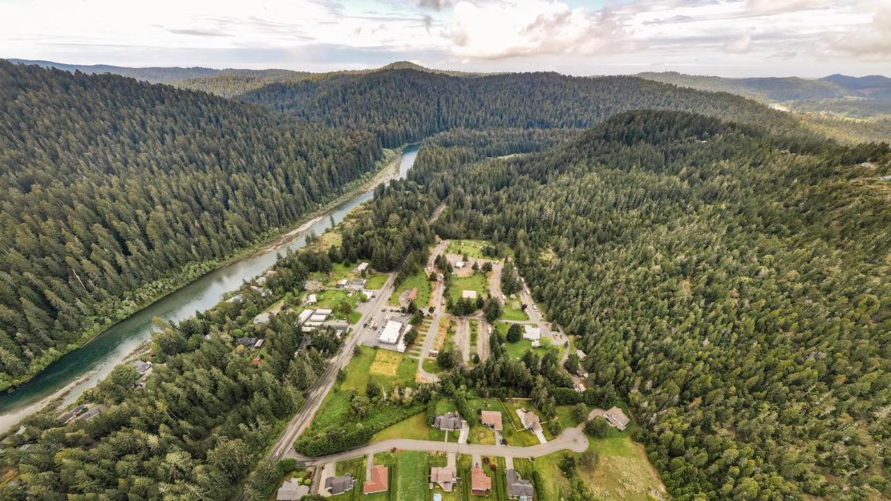 Redwood Meadows Rv Resort Кресент-Сіті Екстер'єр фото